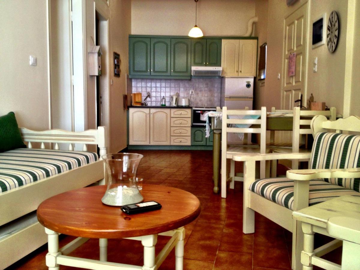 Kiki Apartments Fiskardo Room photo
